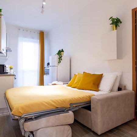 Milano City Apartments - Stylish House Free Wifi-Parking-Airport Milão Exterior foto
