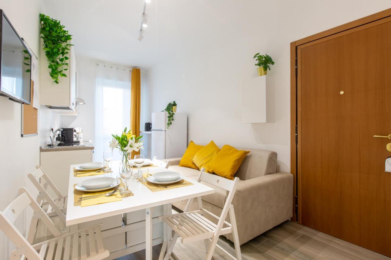 Milano City Apartments - Stylish House Free Wifi-Parking-Airport Milão Exterior foto