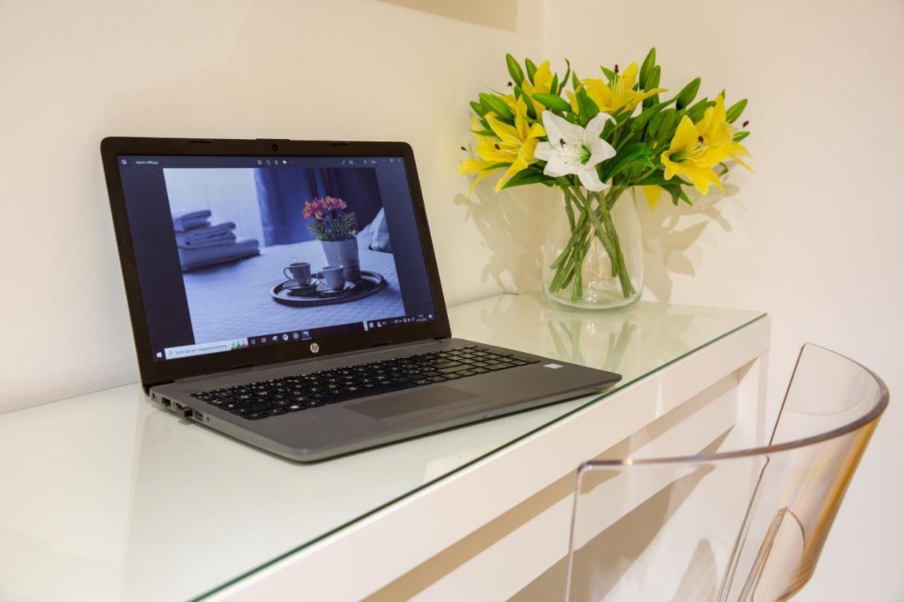 Milano City Apartments - Stylish House Free Wifi-Parking-Airport Milão Exterior foto