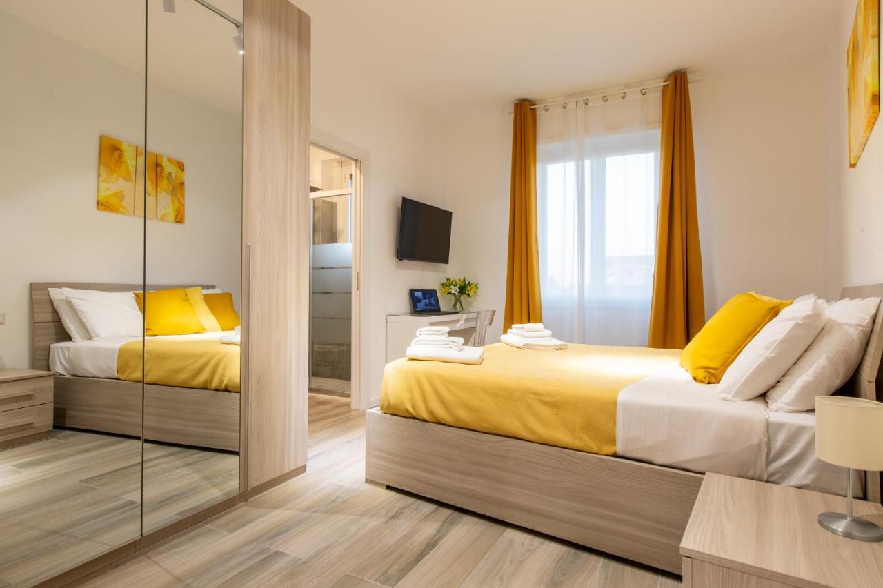 Milano City Apartments - Stylish House Free Wifi-Parking-Airport Milão Exterior foto