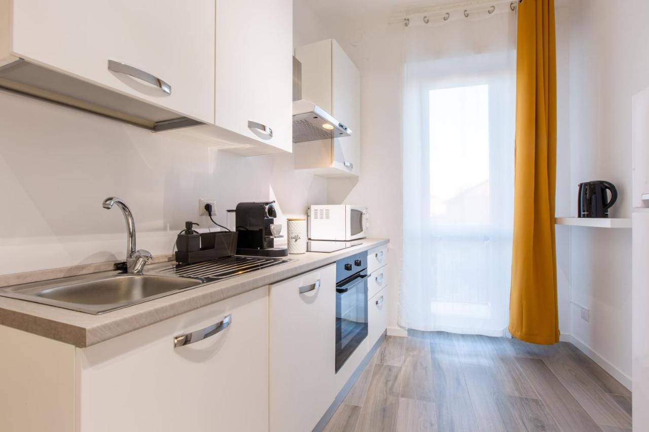 Milano City Apartments - Stylish House Free Wifi-Parking-Airport Milão Exterior foto