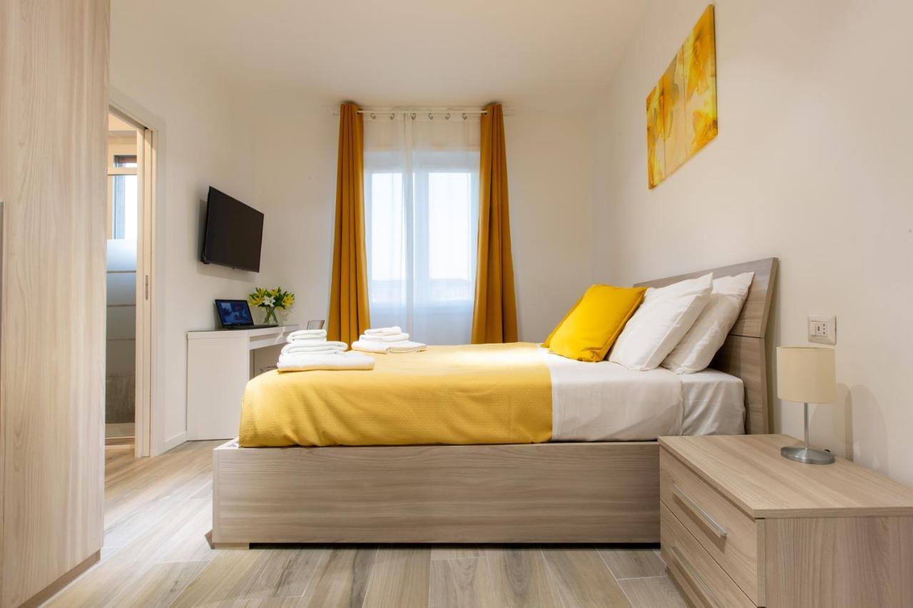 Milano City Apartments - Stylish House Free Wifi-Parking-Airport Milão Exterior foto